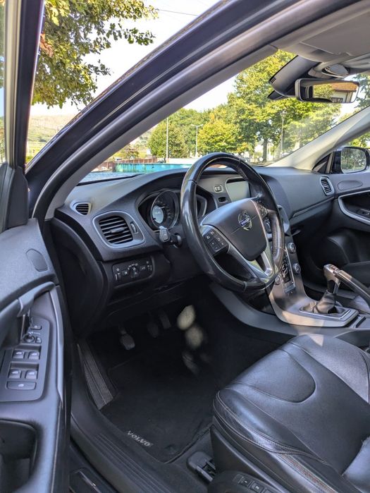 Volvo V40 crosscountry D2