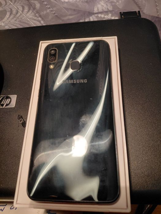 Samsung Galaxy A30 32 Gb (SM-A305F/DS). Чорний