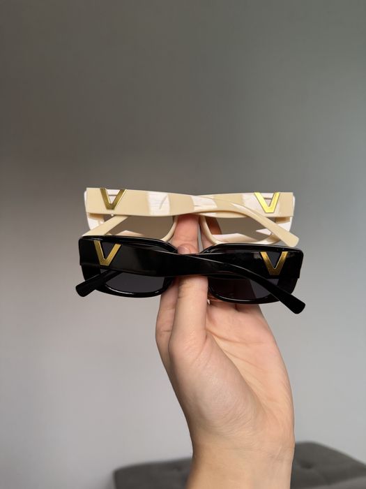 Жіночі окуляри. Сонцезахисні окуляри