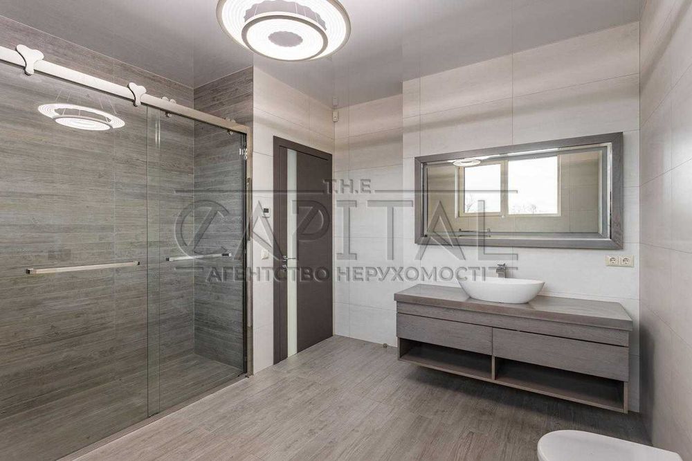 Преміальний маєток у серці Козина