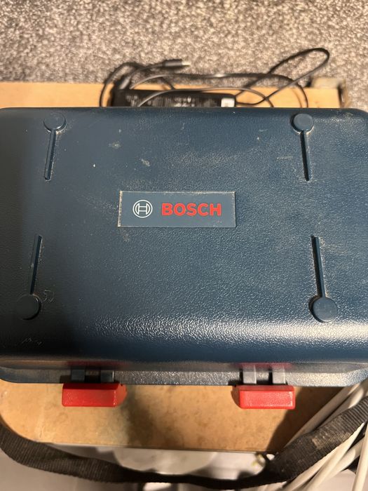 Niwelator Bosch bardzo malo uzywany
