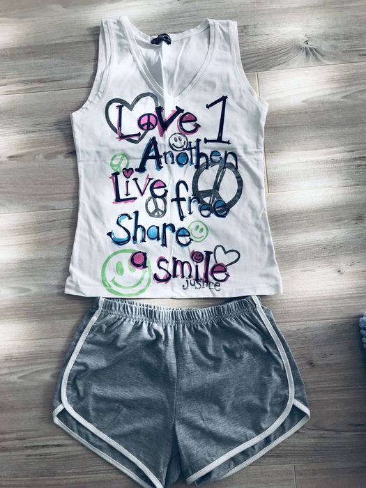 Продаю жіночий літній одяг