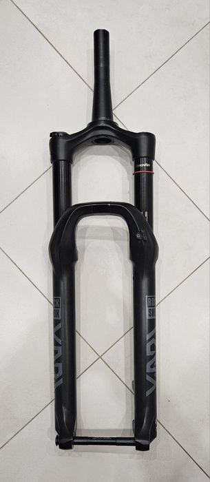 Amortyzator przedni Rock Shox Yari RC skok 150mm 29