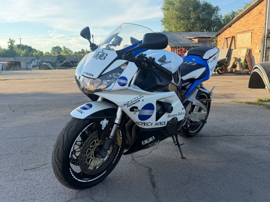 Продам мотоцикл HONDA CBR900RR 954 Fireblade