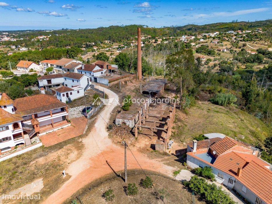 Antiga fábrica de cerâmica