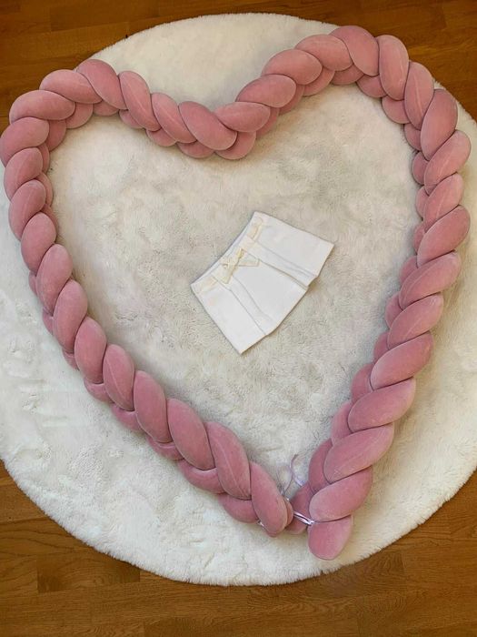 Upgrade garderoby? To nigdy nie wyjdzie z mody. Spódniczka D&G!