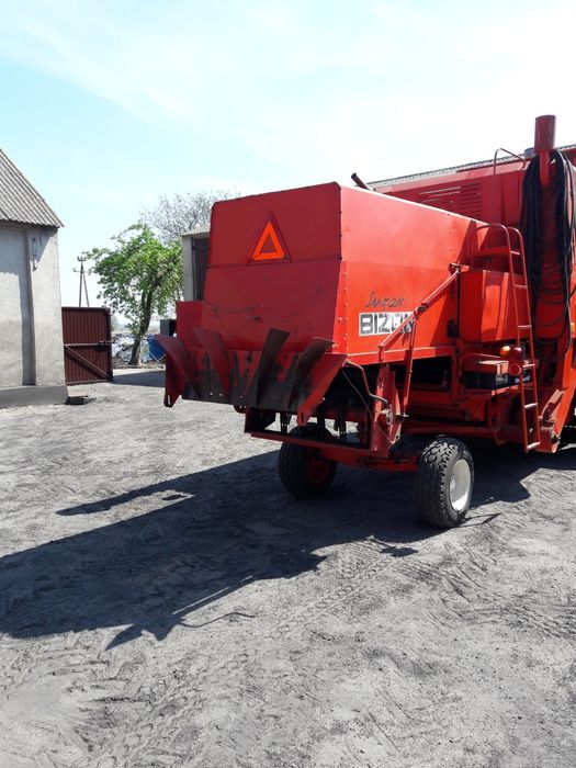 Sprzedam kombajn Bizon ZO56
