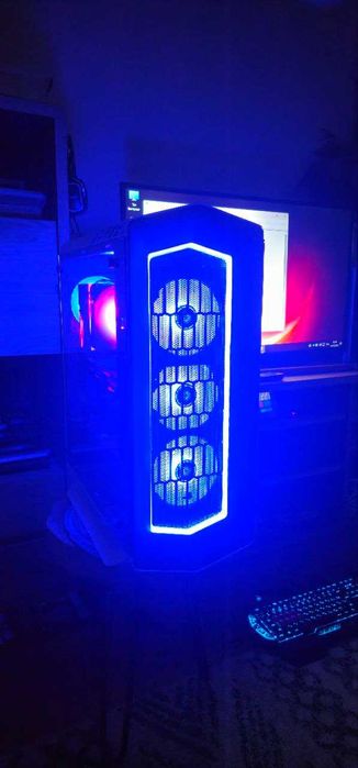 Sprzedam komputer stacjonarny Core i5 z monitorem 32" 2K