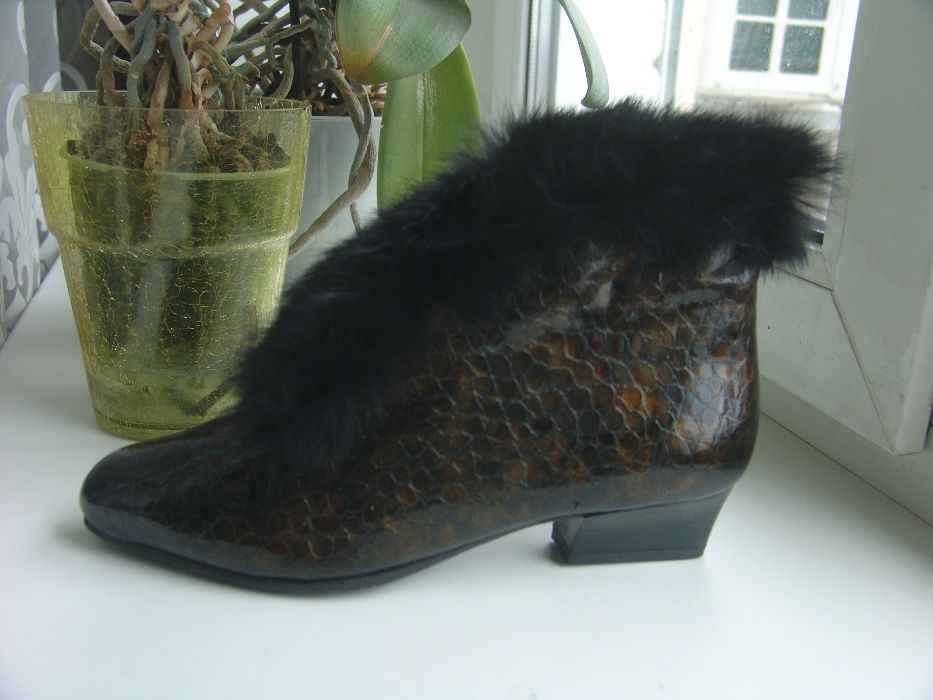 Ботинки жіночі шкіряні