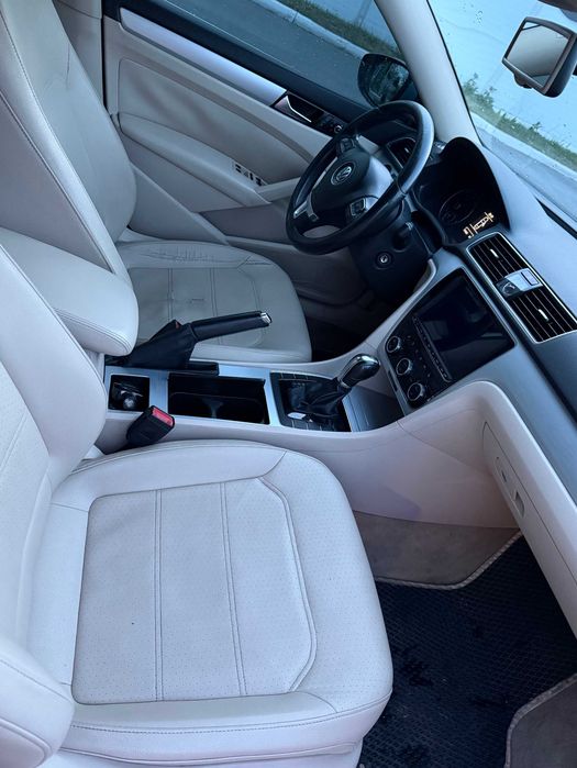 Volkswagen Passat 2012