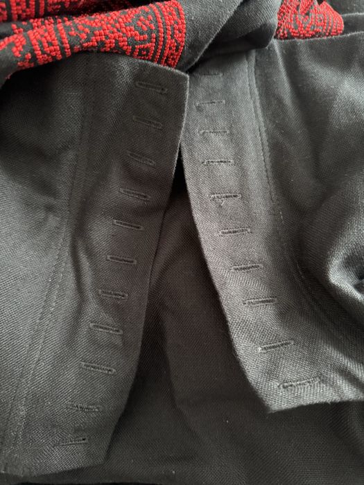 Вишиванка-корсет і штани ручної роботи