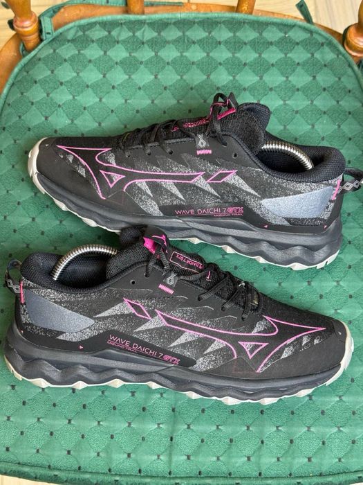 Оригінальні трекінгові кросівки “Mizuno Wave Daichi 7 GTX”