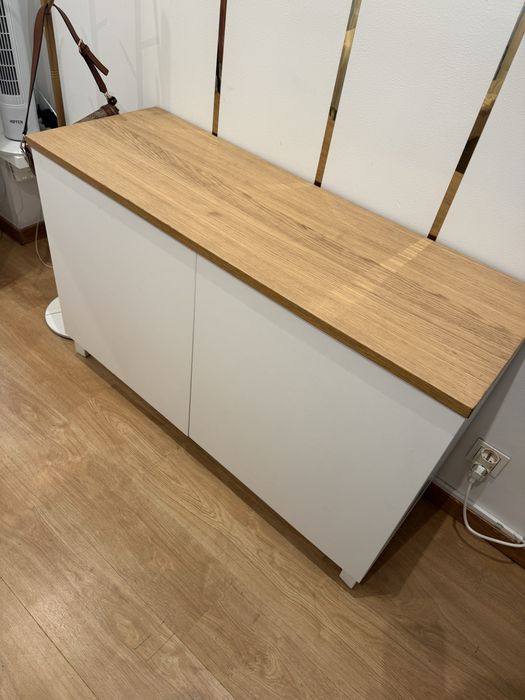 Comoda Ikea branca/madeira
