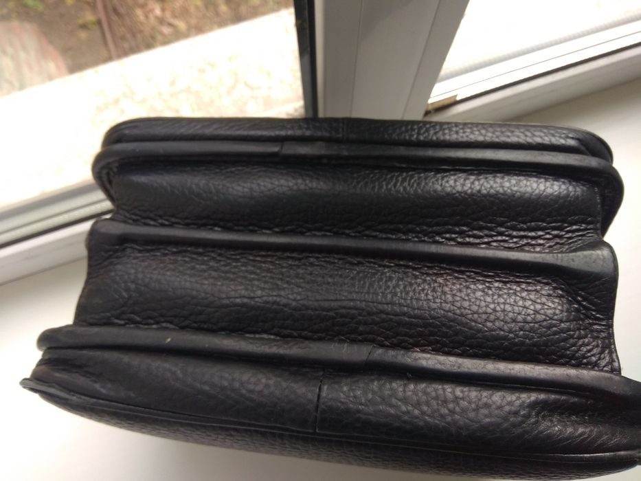 Барсетка с натуральной кожи, черная