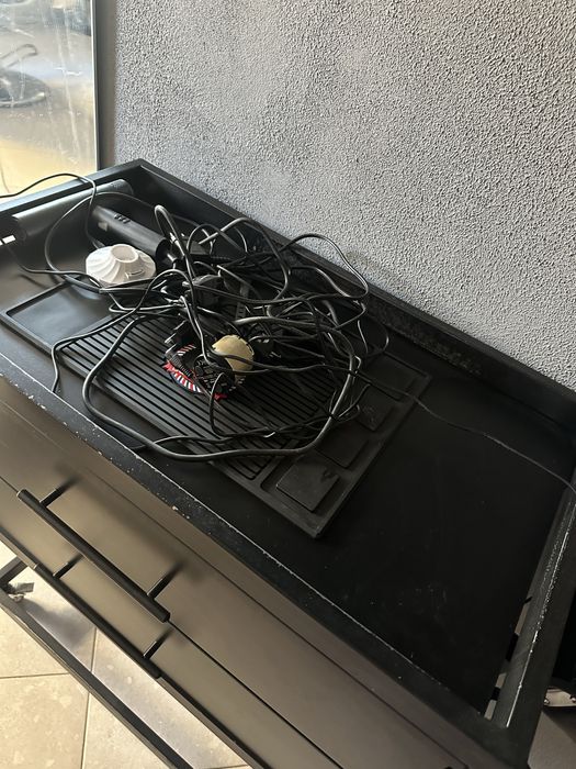 Тумби для перукарів, барберів