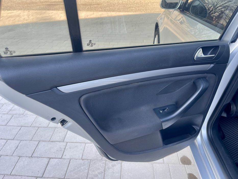 Volkswagen Golf VI 1.6 TDI 2012р