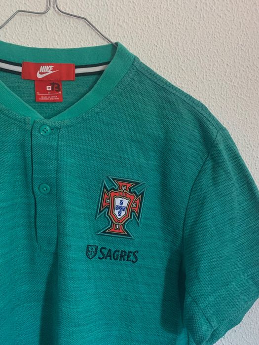 polo / camisola de Portugal ( seleção futebol ) M