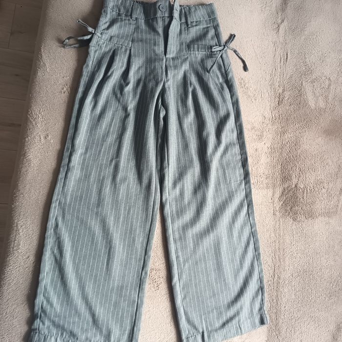 Eleganckie letnie spodnie dla dziewczynki r. 146