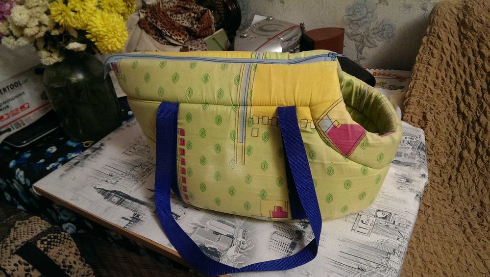 Собачья сумка -переноска в хорошем состоянии