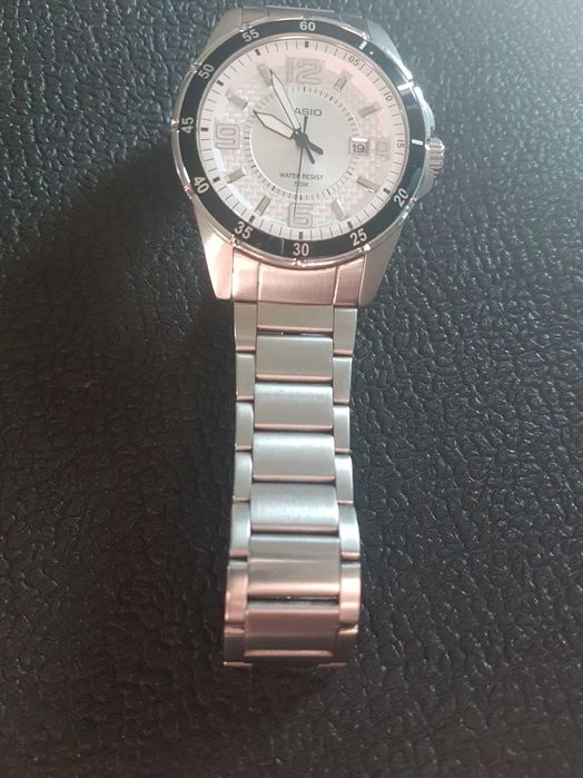 Продам часы Casio MTP-1291D-7AVEF