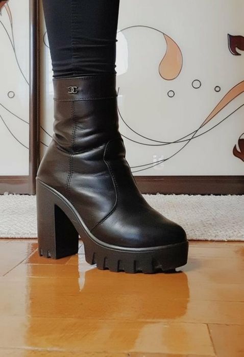 Черевики, чоботи, ботильйони