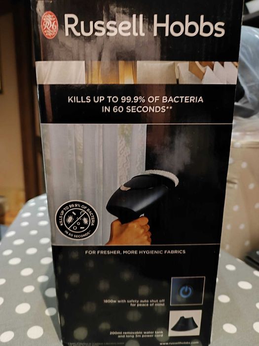 Parownica do ubrań Russell Hobbs 1800W