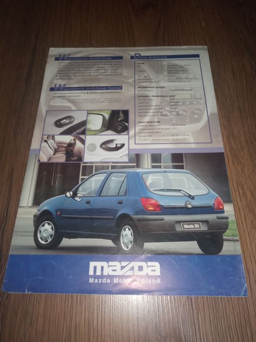 Prospekt Mazda 121