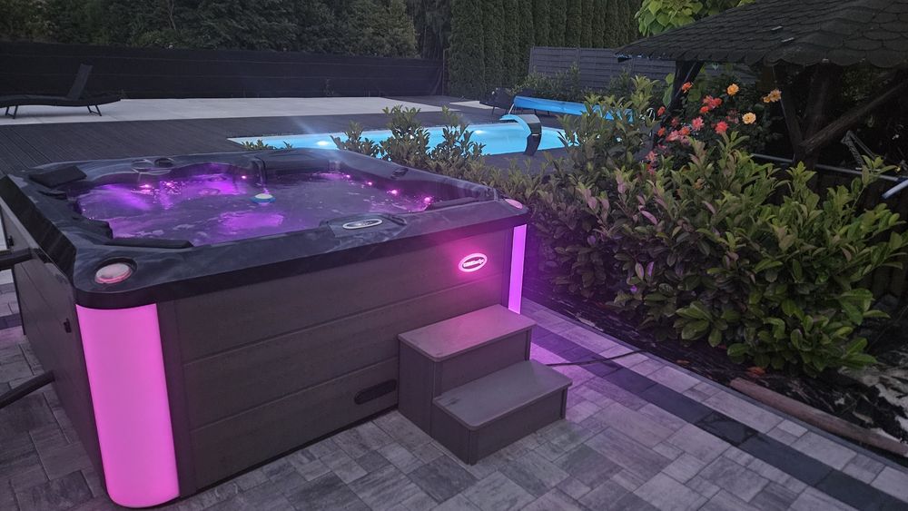 Wanna spa jacuzzi ogrodowe z hydromasażem