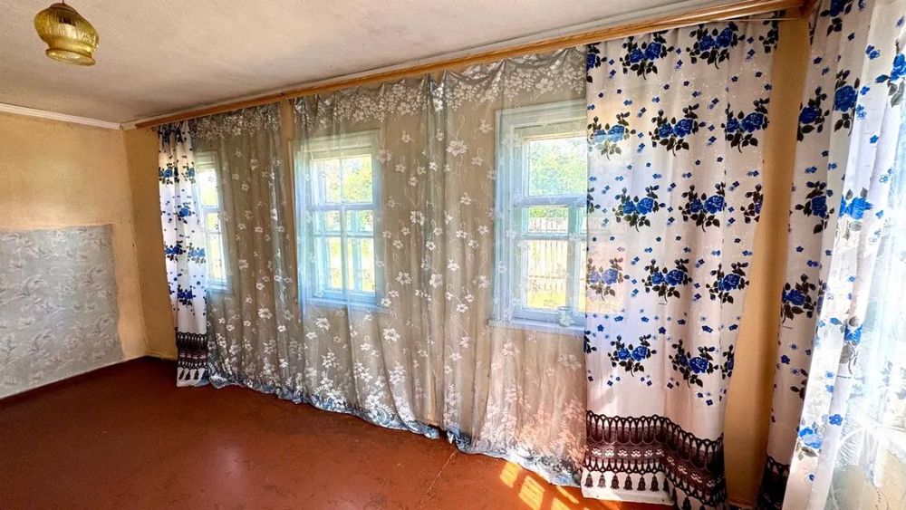 Продається будинок у с. Руська Поляна по вул. Ватутіна
