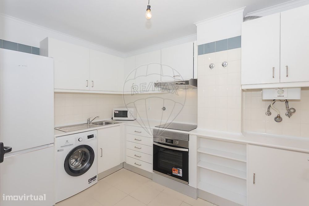 Apartamento T2 para venda — Santa Clara, Lisboa