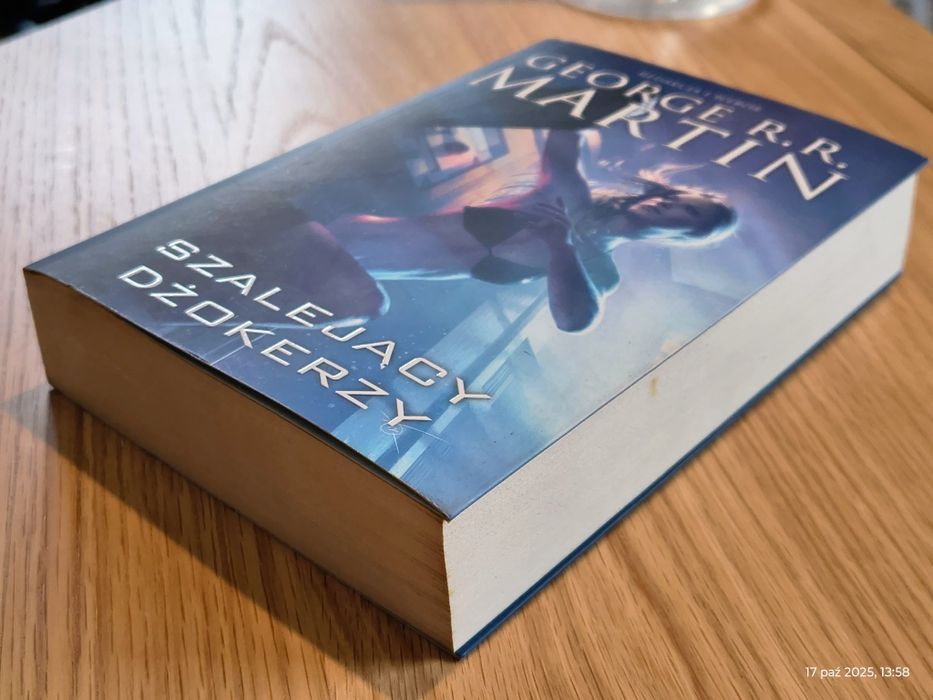 Dzikie karty "Szalejący dżokerzy" George R.R. Martin