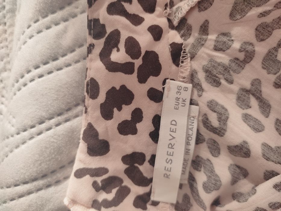 Bluzka o dłuższym kroju w panterkę Reserved roz 36