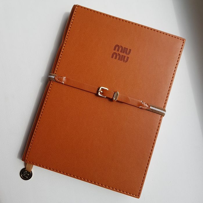 Блокнот miu miu .