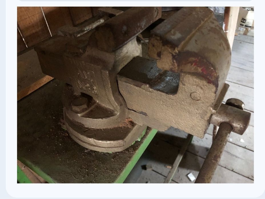 Torno de bancada em ferro