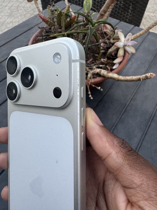 Iphone 17 pro 256gb
