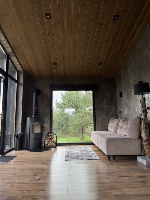 Оренда будинку з чаном та басейном подобово