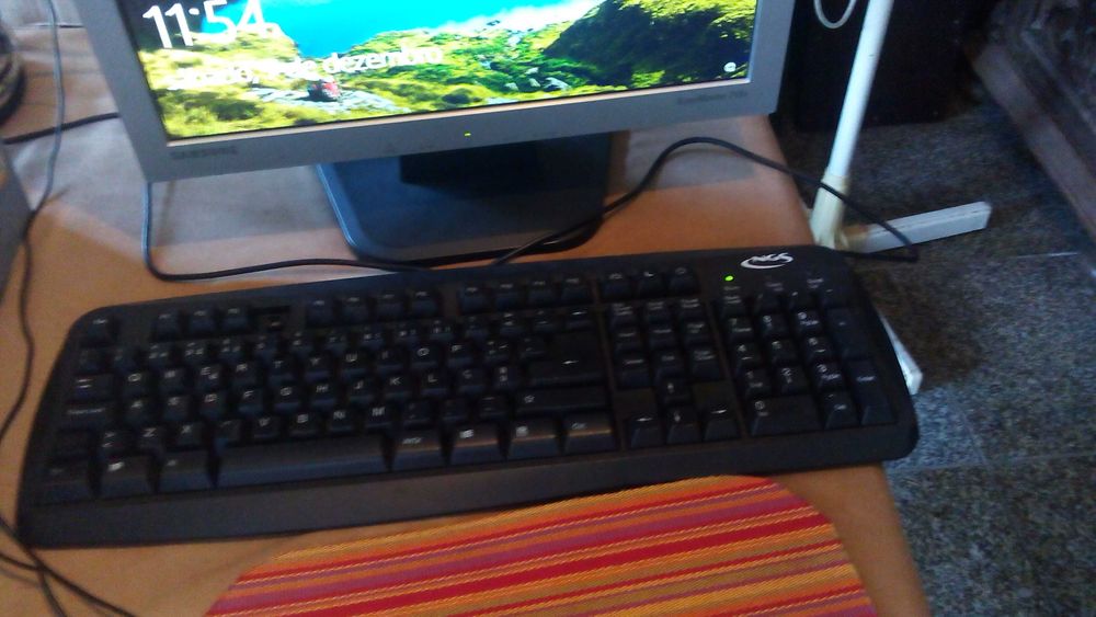 HP Computer with AMD Dual-Core 64 Vx2423436461560965123