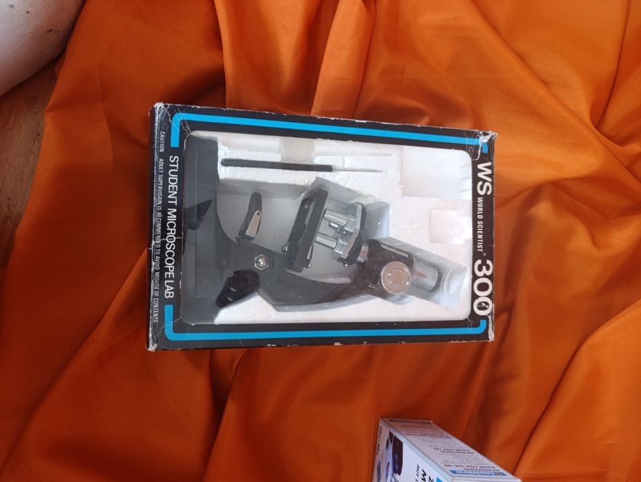 Комплект мікроскопів (3 шт.) одним лотом: Kosmos, Leuchtturm, WS 300