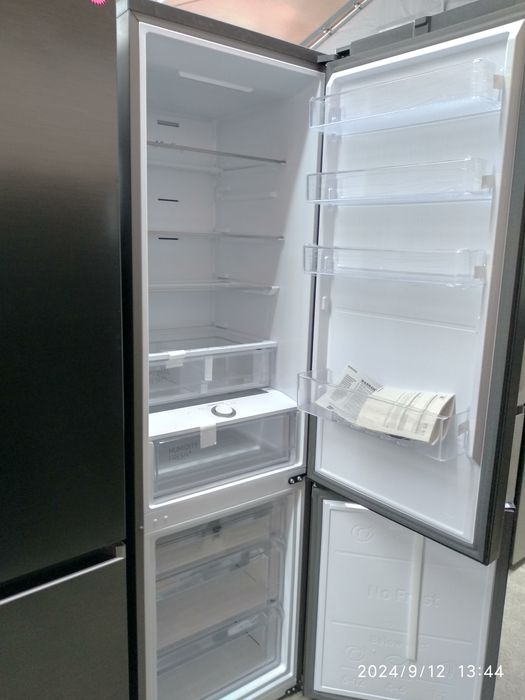 OUTLET Janki ul Wspólna 6 Lodówka Samsung RB38T674EB1