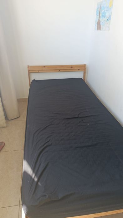 Cama de solteiro IKEA