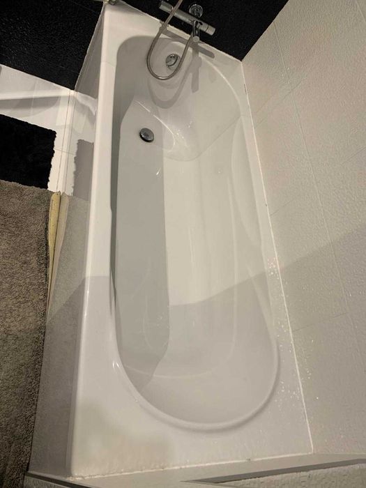 Banheira Torneira e Painéis de Banheira