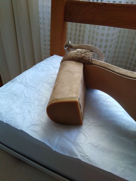 Buty damskie, sandały na obcasie