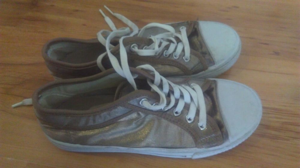 Trampki damskie młodzieżowe