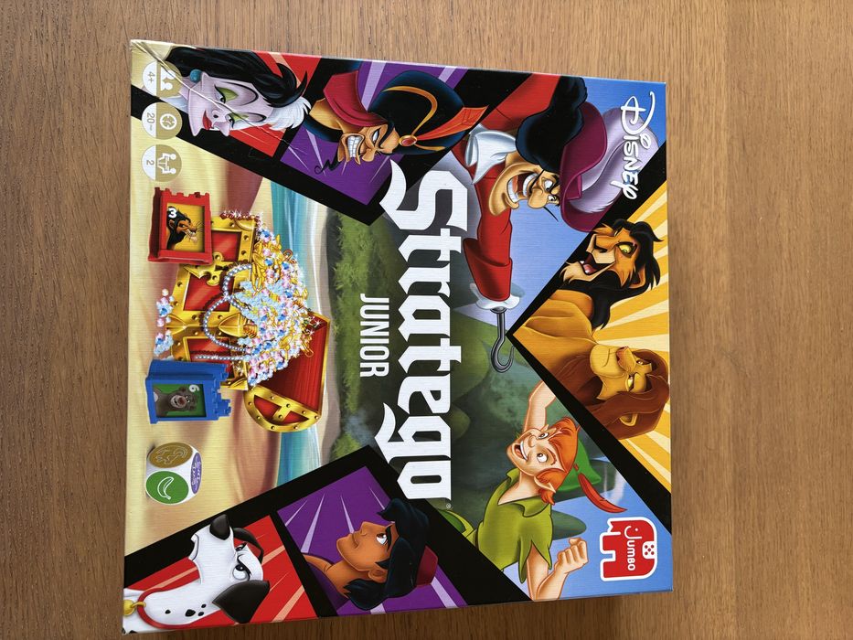Vendo jogo Stratego novo