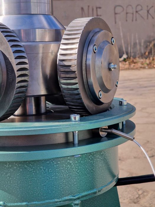 Peleciarka 11kW lub 15kW 4 rolki mat. 285mm waga 440kg NOWOŚĆ