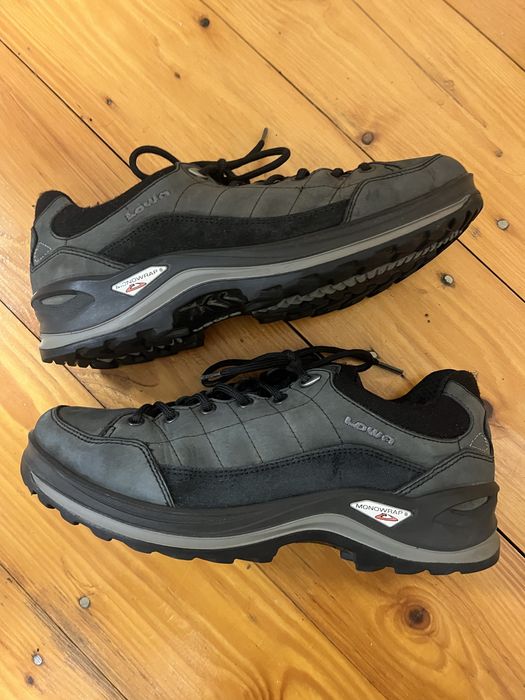 Чоловічі кросівки Lowa на gore- tex