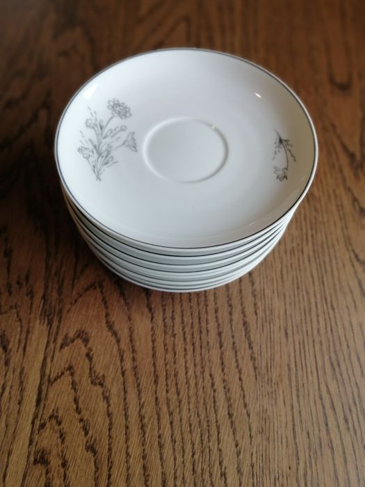 Vendo Serviço de Porcelana da Vista Alegre