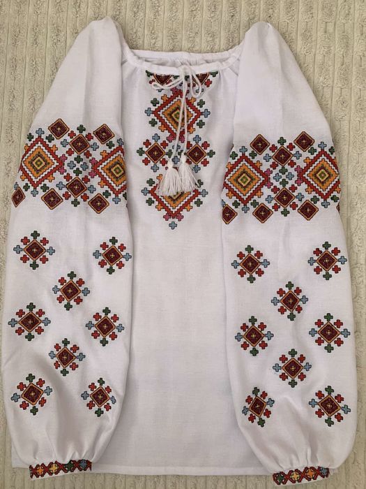 Вишиванка для дівчинки