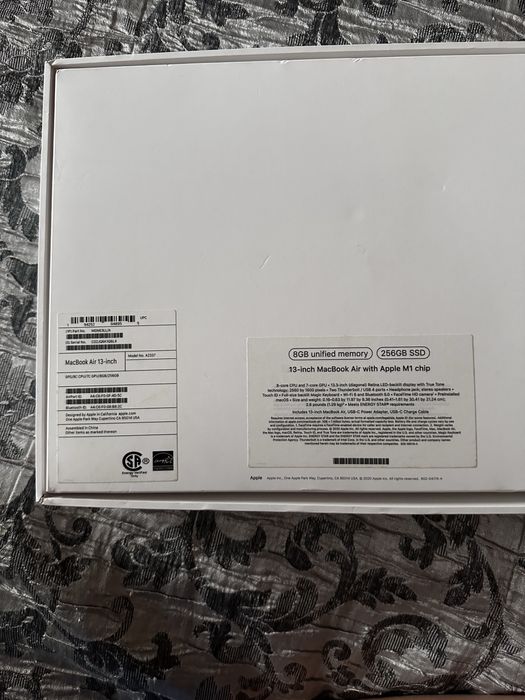 MacBook Air 13 m1 2020 на запчастини