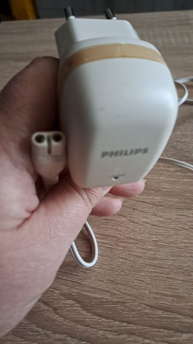 Адаптер живлення Philips